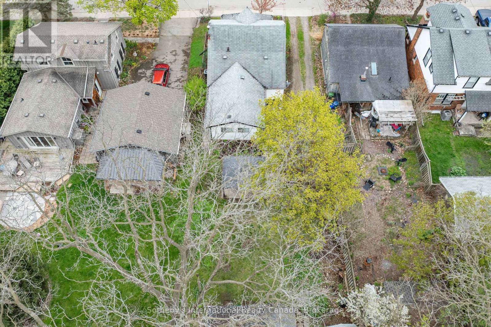 255 Macnab Street, Hamilton, Ontario  L9H 2K4 - Photo 30 - X12137695