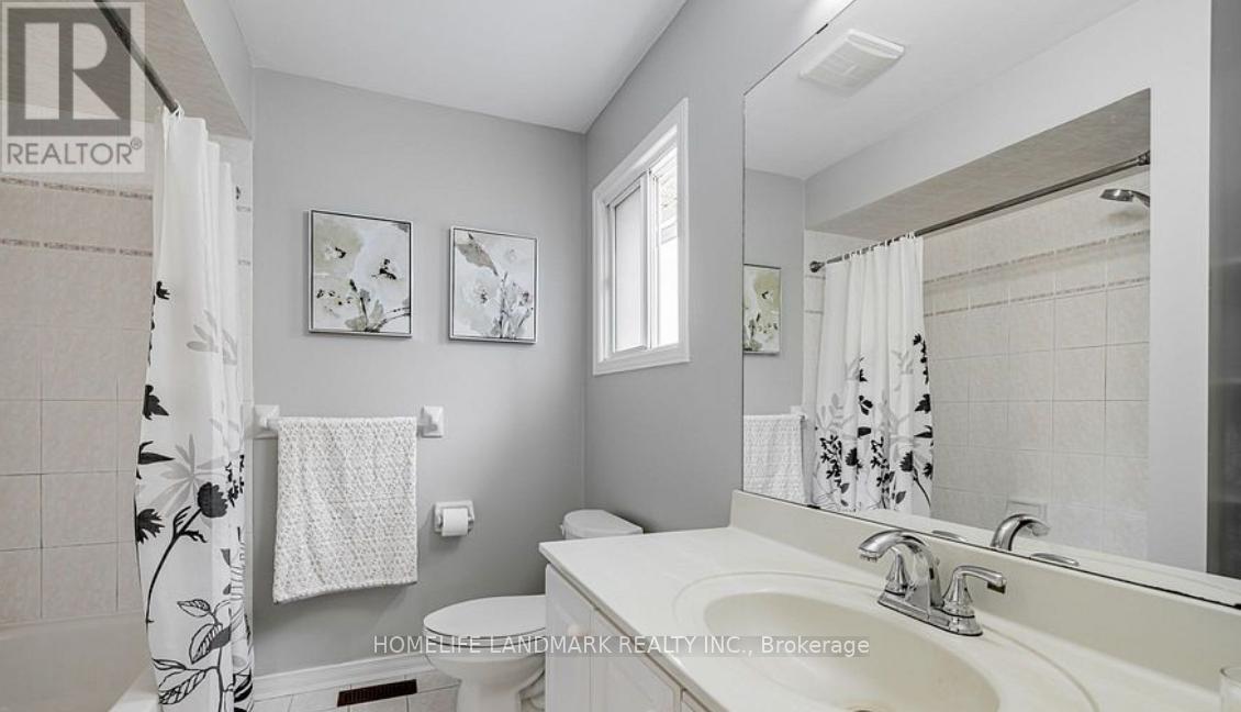 85 Nahanni Drive, Richmond Hill, Ontario  L4B 4L4 - Photo 7 - N12137575