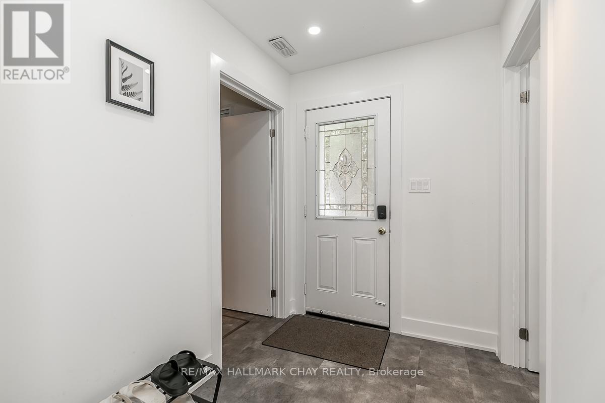 1283 Maple Road, Innisfil, Ontario  L0L 1R0 - Photo 8 - N12137607