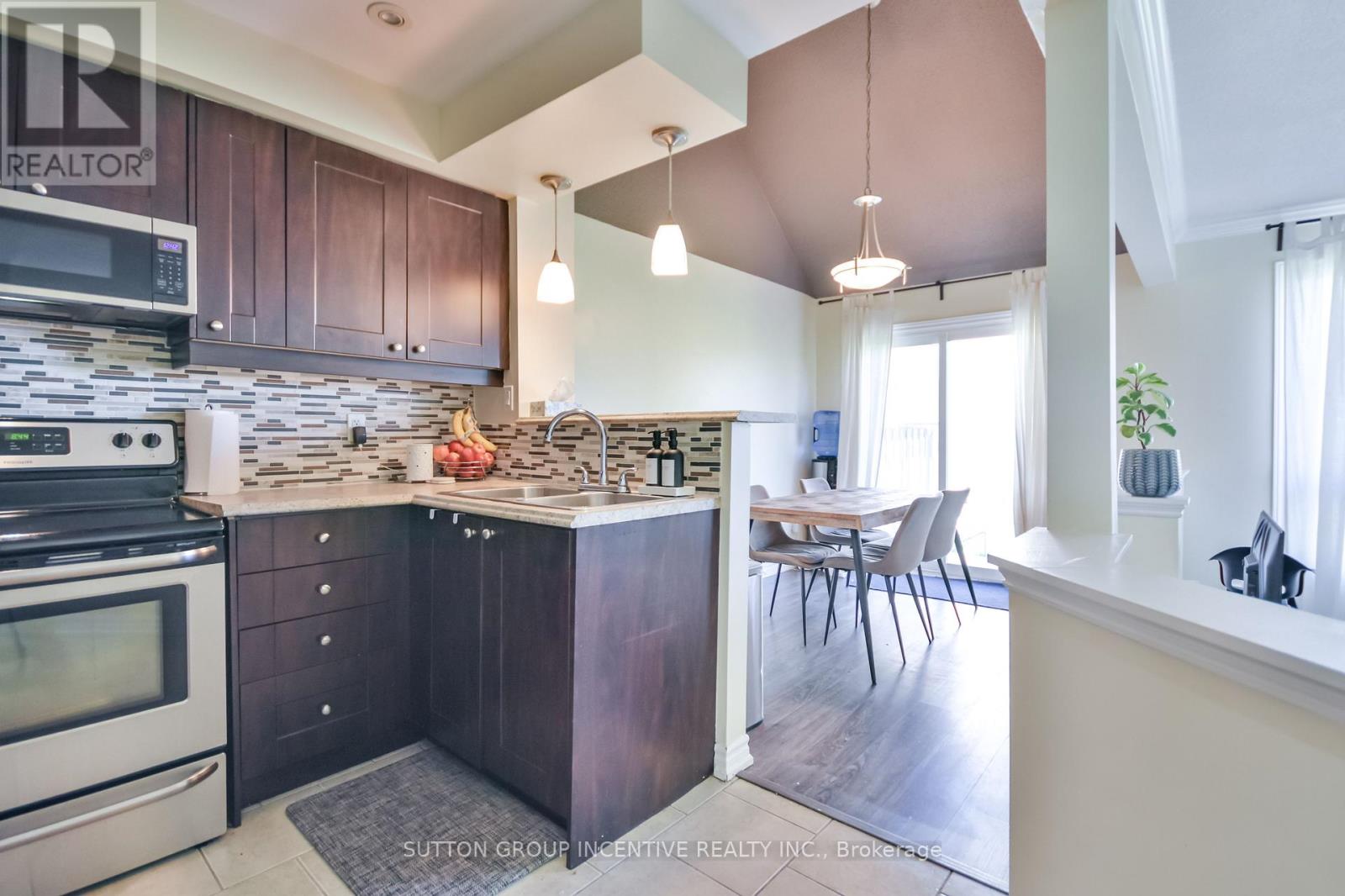 39 - 12 Lankin Boulevard, Orillia, Ontario  L3V 6T2 - Photo 6 - S12137581