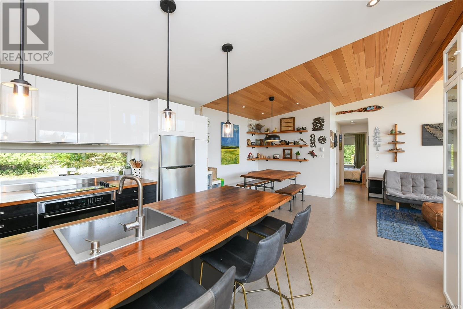 4131 Pinecrest Rd, Denman Island, British Columbia  V0R 1T0 - Photo 16 - 999311
