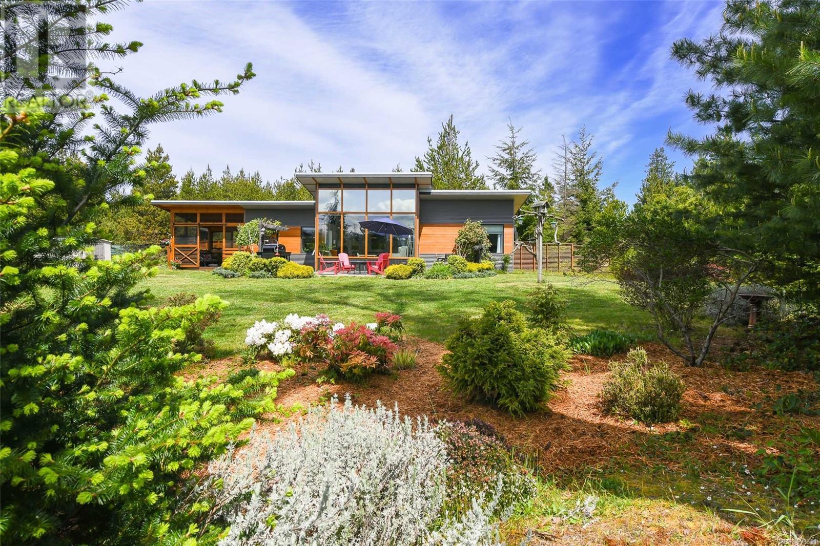 4131 Pinecrest Rd, Denman Island, British Columbia  V0R 1T0 - Photo 3 - 999311
