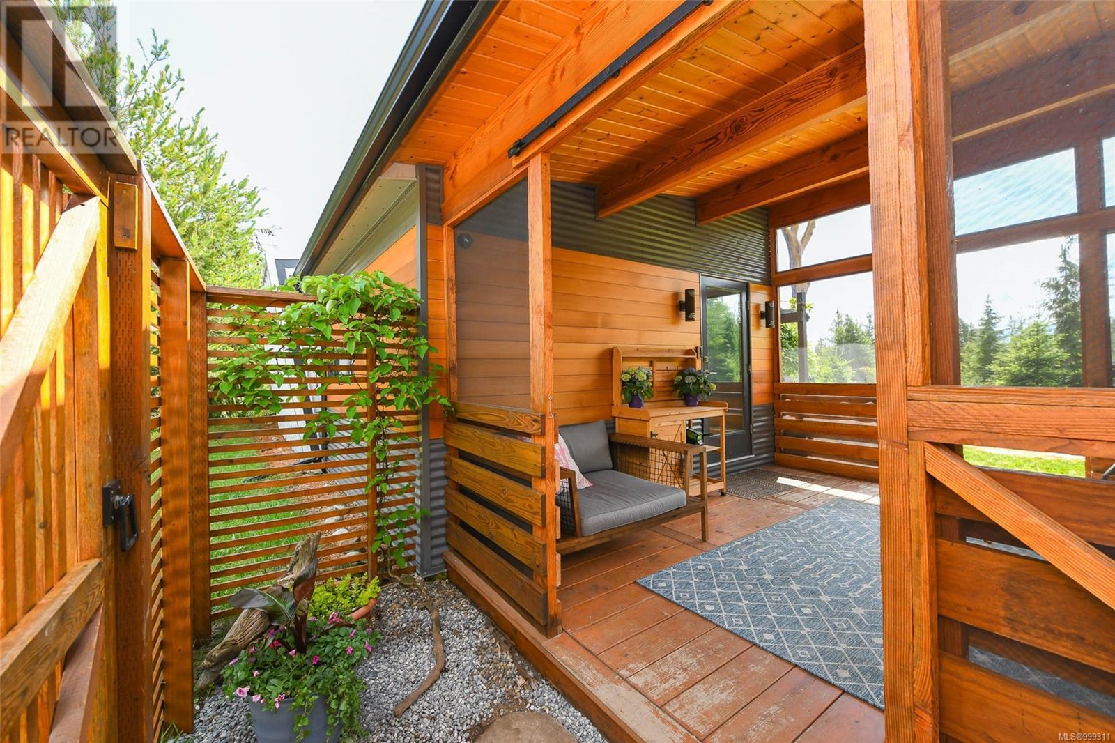4131 Pinecrest Rd, Denman Island, British Columbia  V0R 1T0 - Photo 14 - 999311