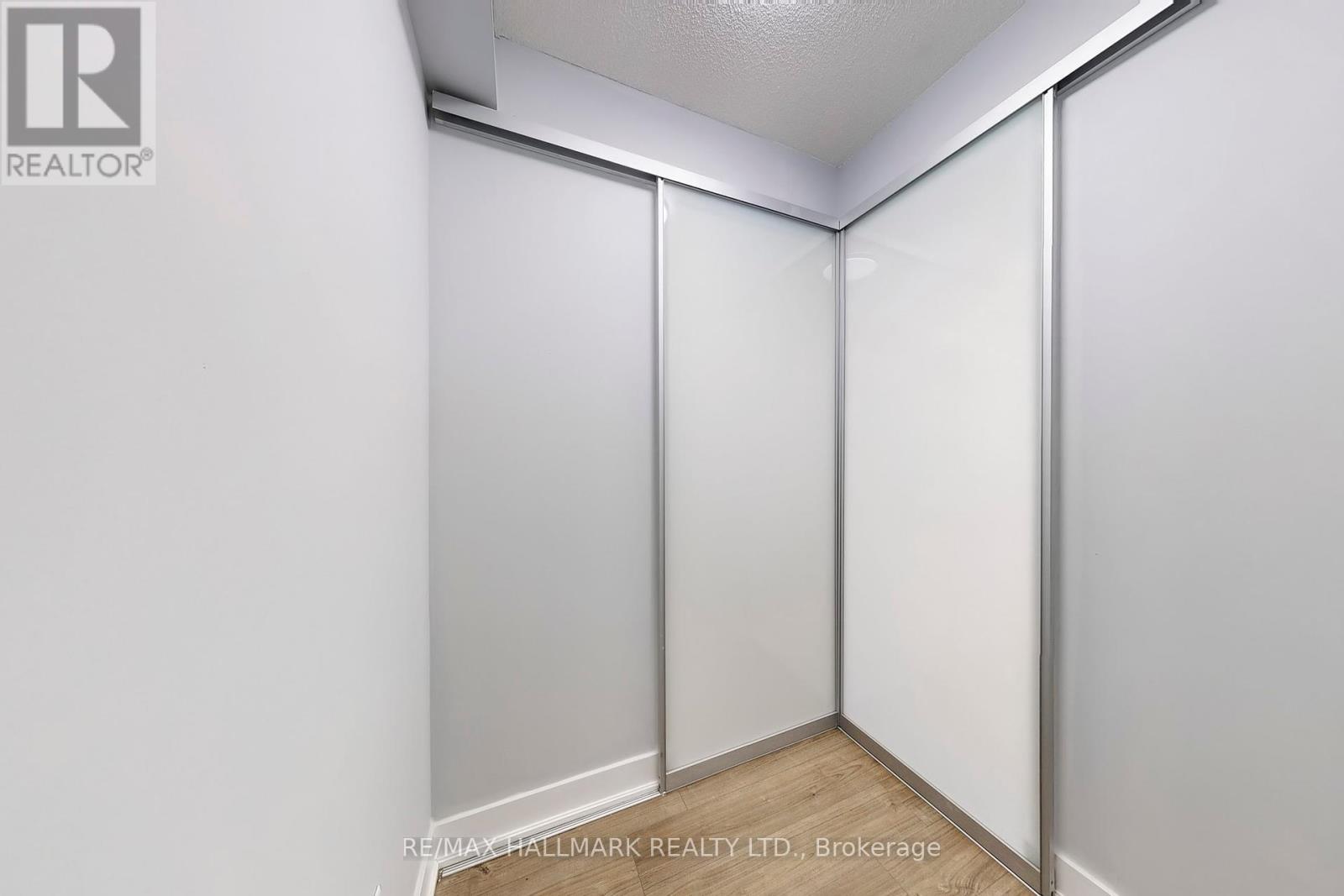 418 - 30 Roehampton Avenue, Toronto, Ontario  M4P 0B9 - Photo 21 - C12135551