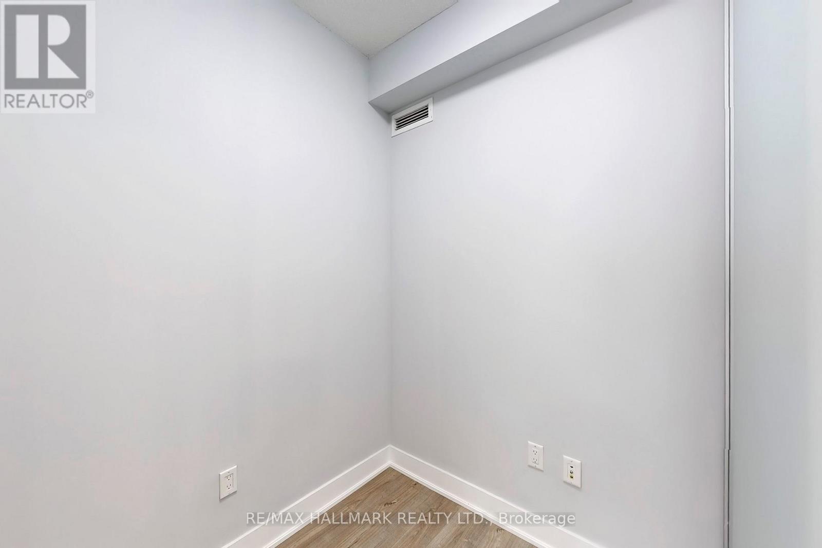 418 - 30 Roehampton Avenue, Toronto, Ontario  M4P 0B9 - Photo 22 - C12135551