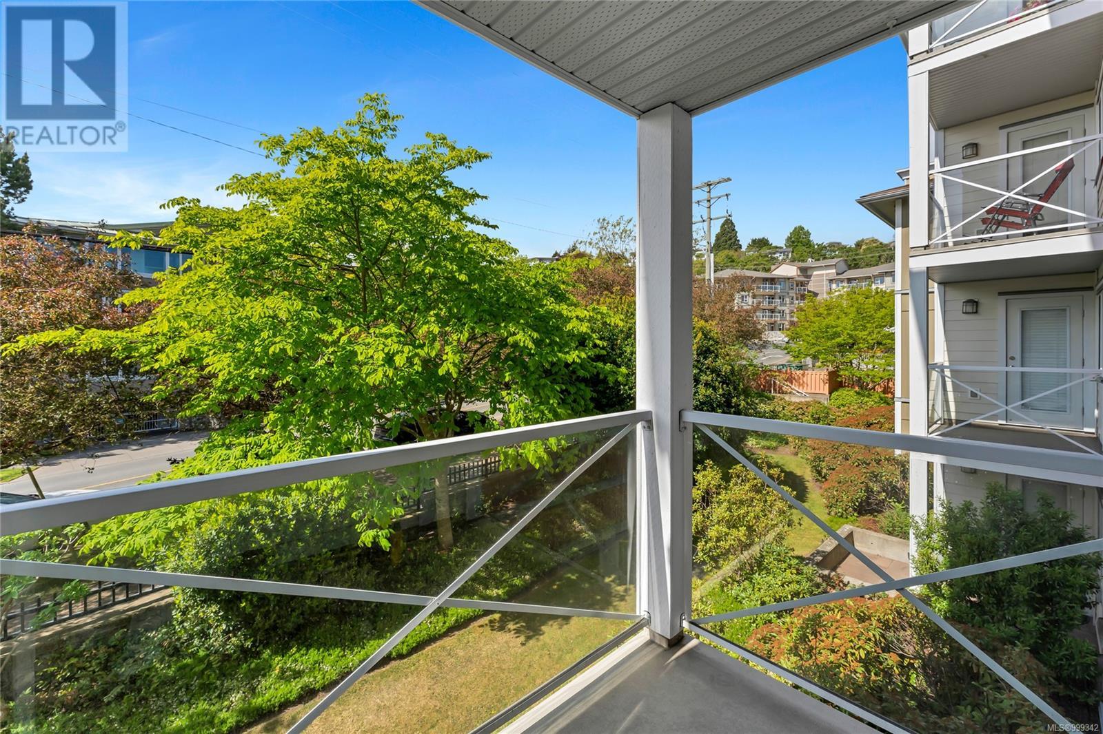 203 1514 Church Ave, Saanich, British Columbia  V8P 0A3 - Photo 19 - 999342