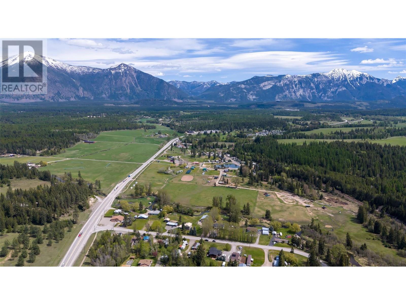 7295 Jaffray Village Loop Road, Jaffray, British Columbia  V0B 1T0 - Photo 6 - 10347088