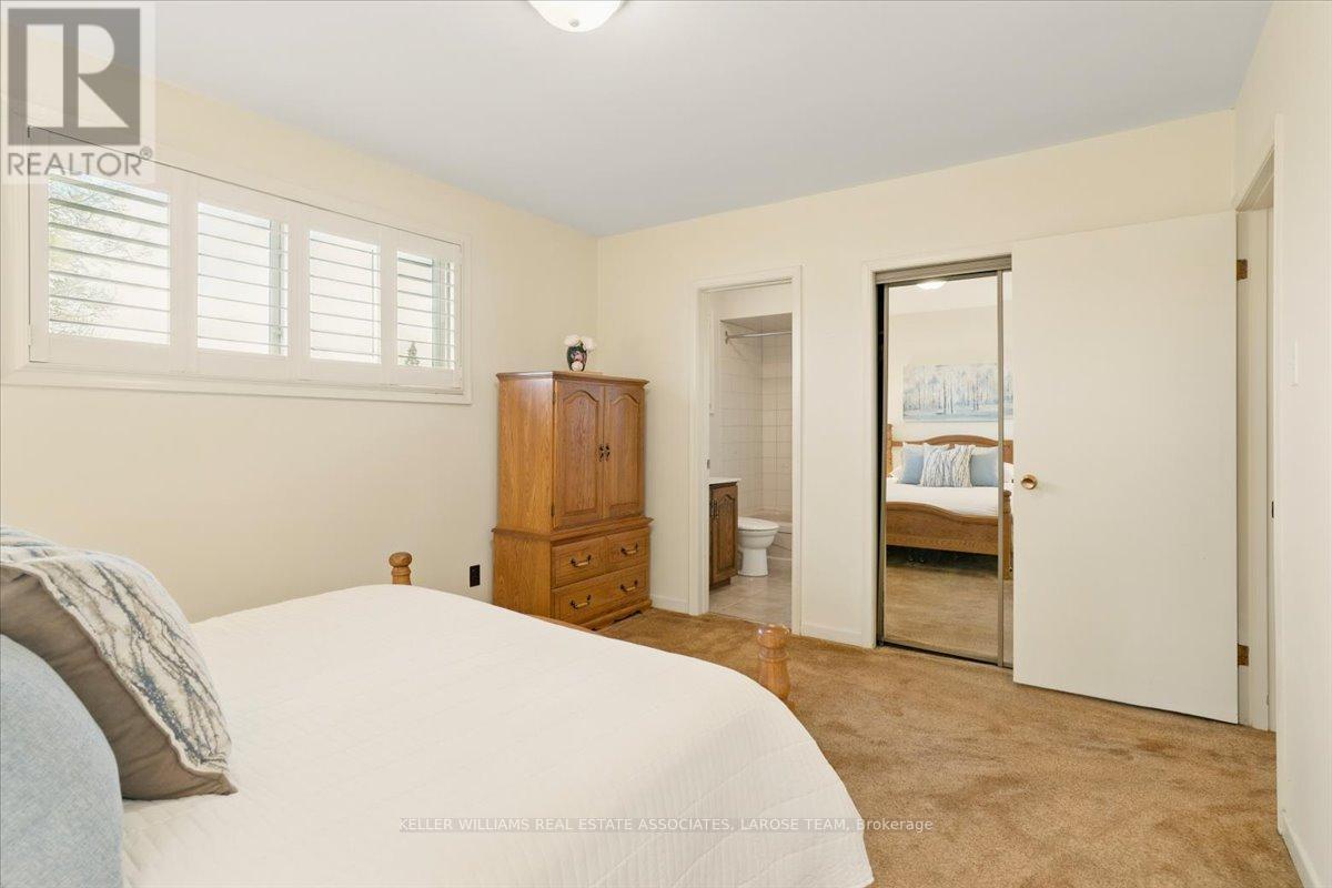 3221 Havenwood Drive, Mississauga, Ontario  L4X 2M2 - Photo 17 - W12137526