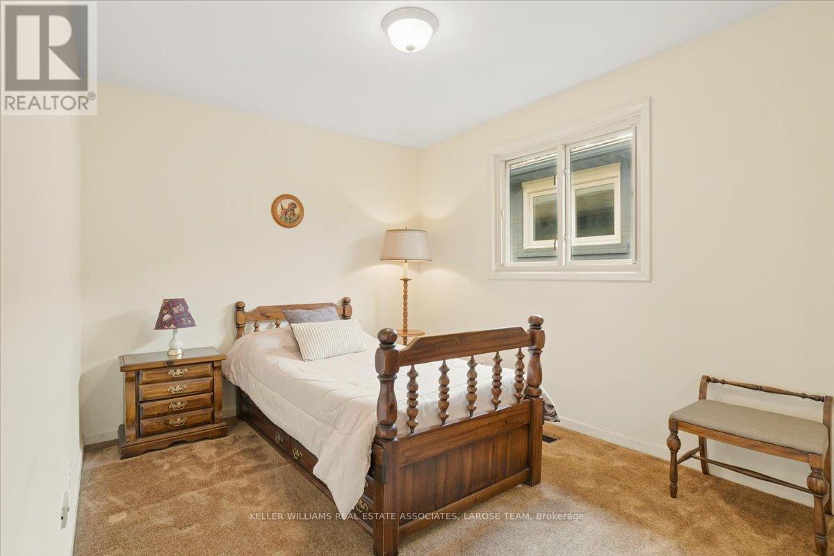 3221 Havenwood Drive, Mississauga, Ontario  L4X 2M2 - Photo 20 - W12137526