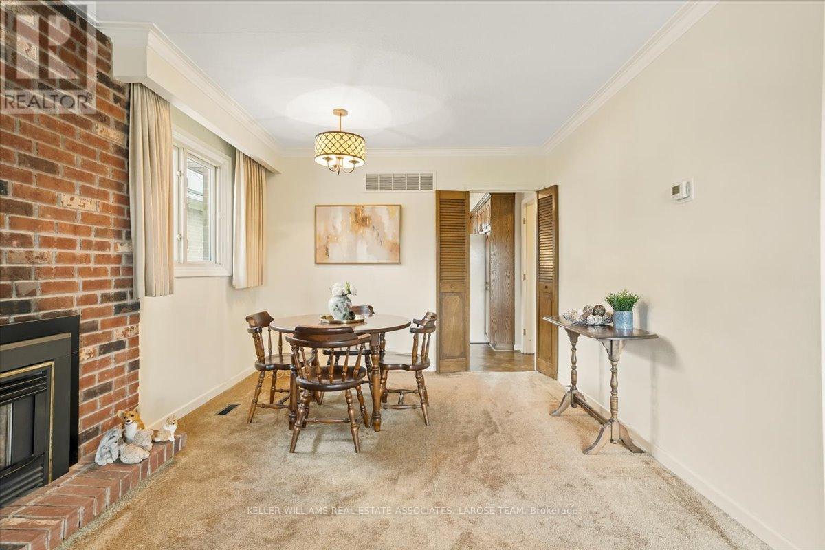 3221 Havenwood Drive, Mississauga, Ontario  L4X 2M2 - Photo 9 - W12137526