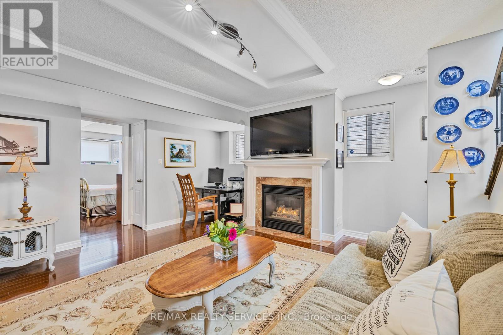 19 Livingston Drive, Caledon, Ontario  L7C 1A1 - Photo 25 - W12137531