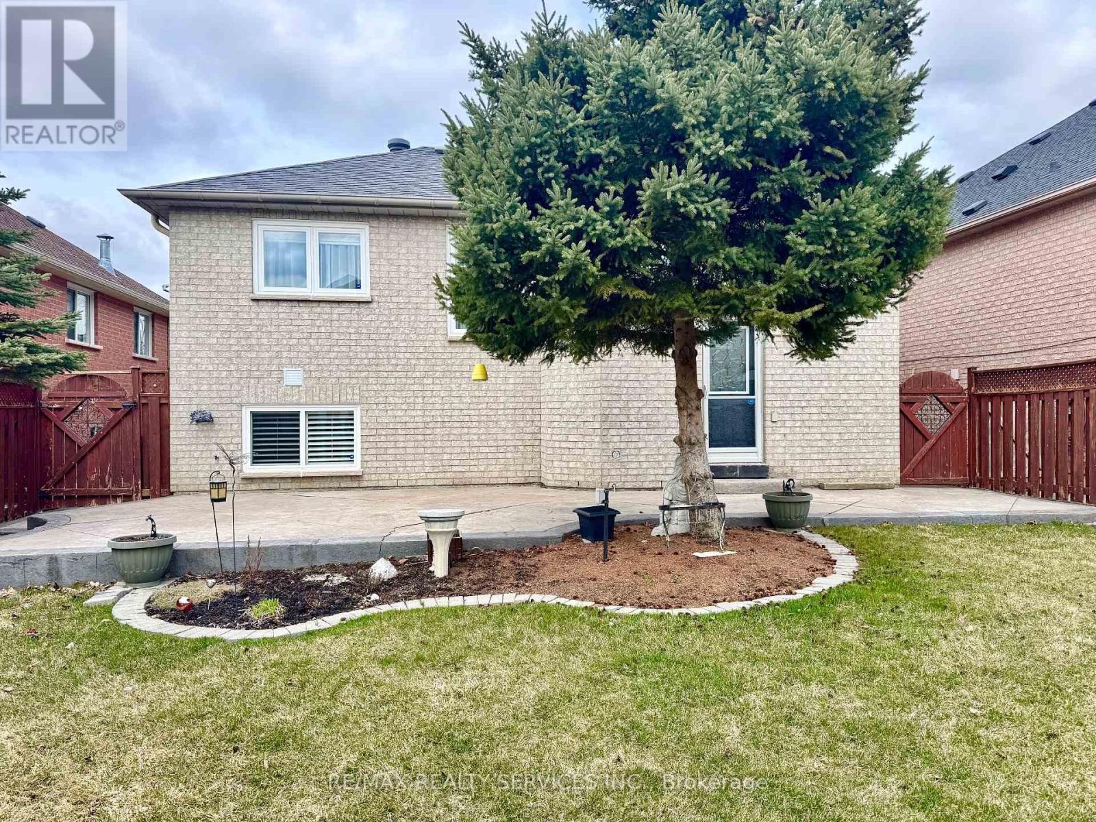 19 Livingston Drive, Caledon, Ontario  L7C 1A1 - Photo 34 - W12137531