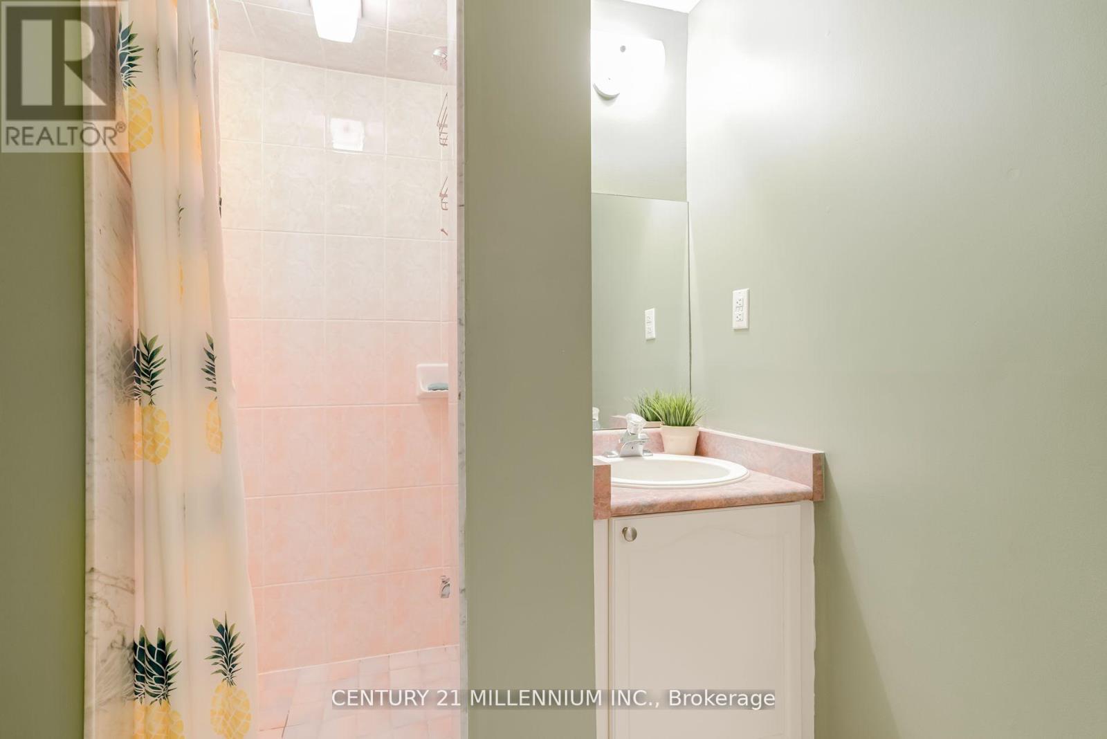 24 Herkes Drive, Brampton, Ontario  L6Y 4Z2 - Photo 32 - W12137615