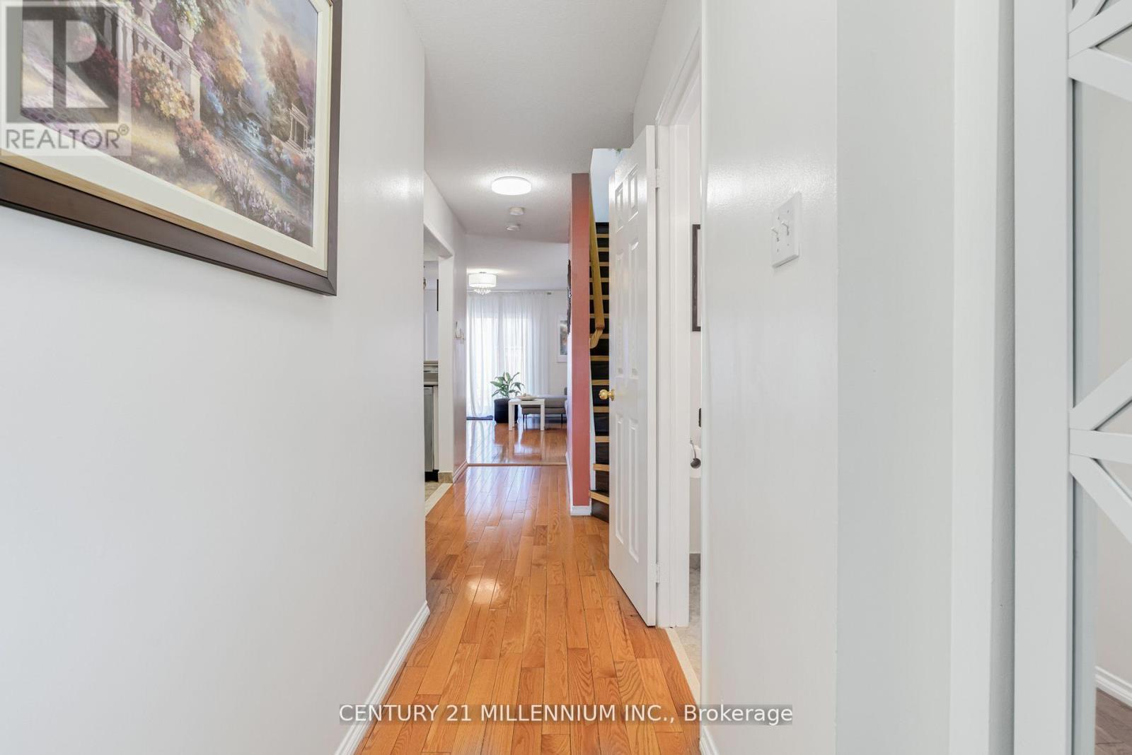 24 Herkes Drive, Brampton, Ontario  L6Y 4Z2 - Photo 9 - W12137615