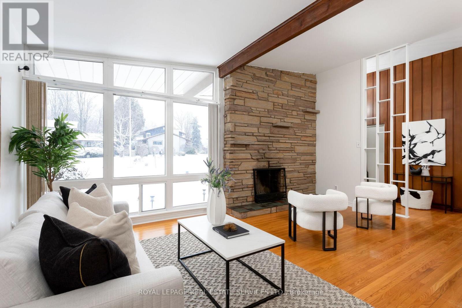Property at 1106 FALGARWOOD DRIVE image 3