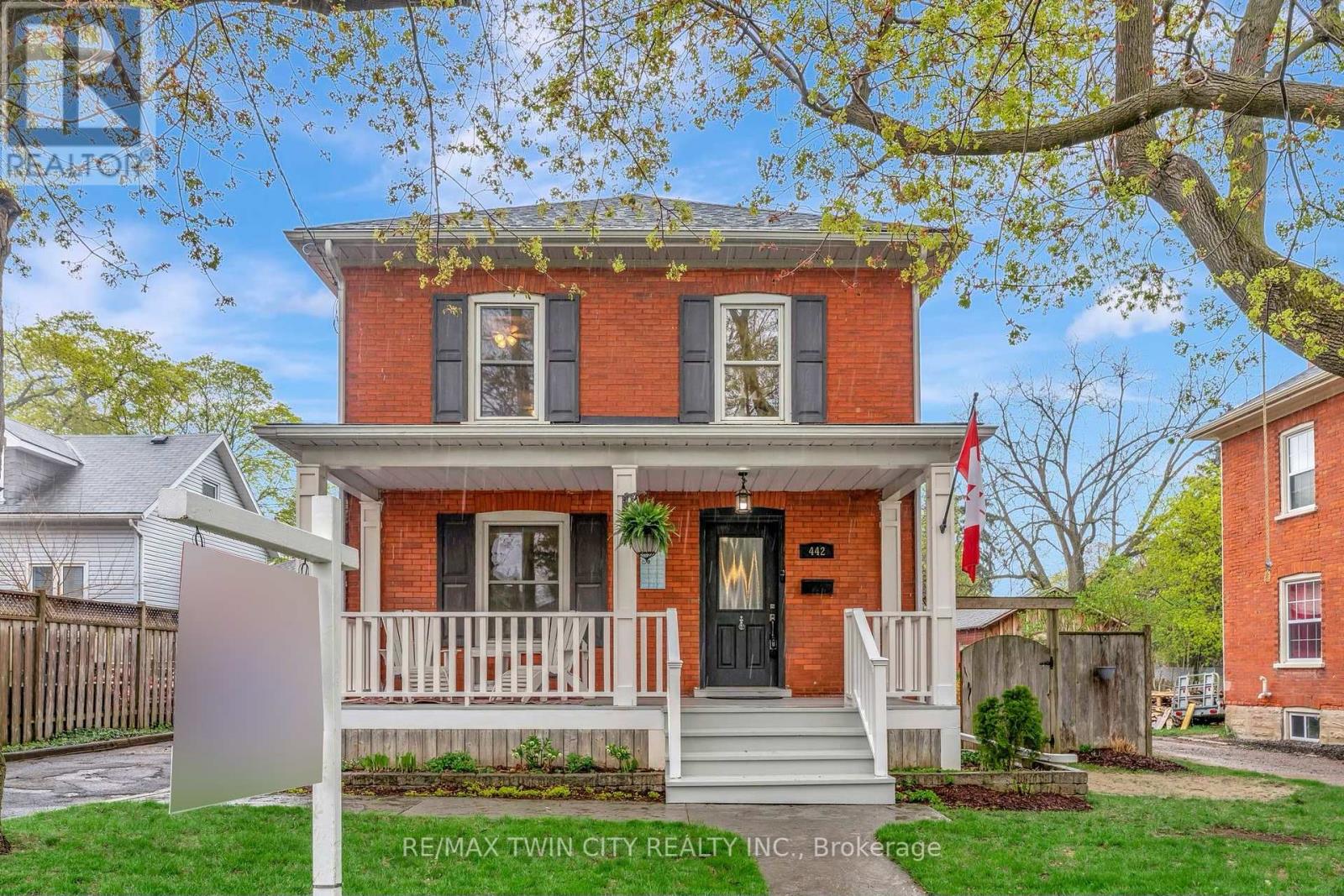 Property at 442 LOWTHER STREET S image 2