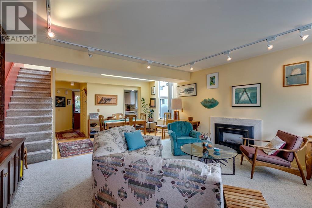 Property at 2, 467 12 Street NW image 5