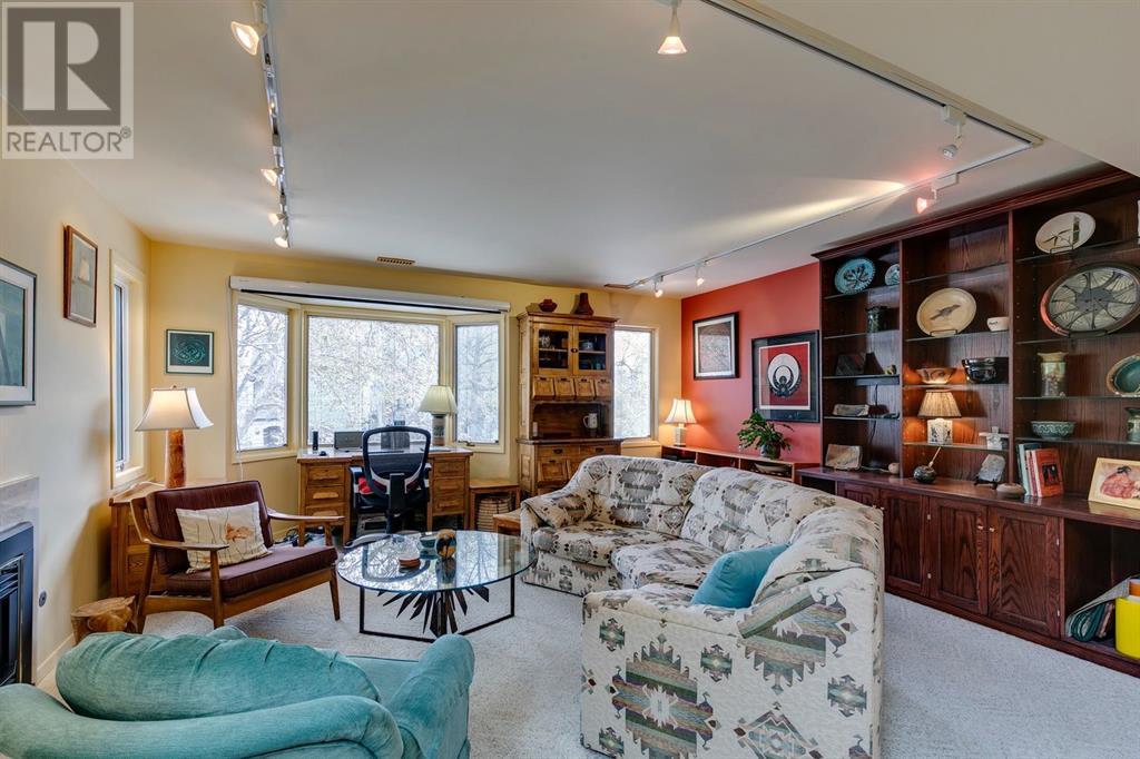 Property at 2, 467 12 Street NW image 4