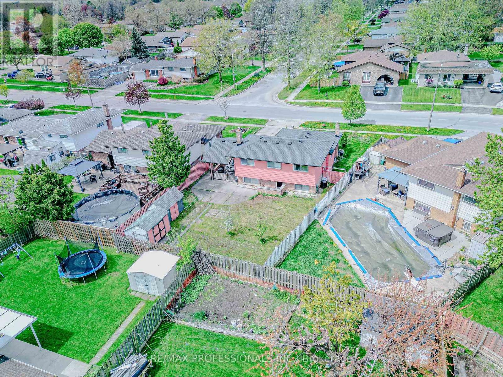 7248 Casey Street, Niagara Falls, Ontario  L2J 3R2 - Photo 23 - X12137590