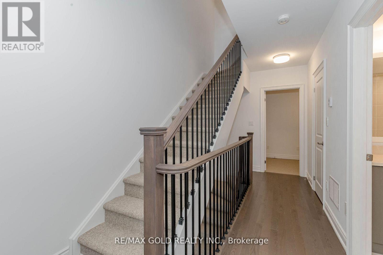 151 - 55 Lunar Crescent, Mississauga, Ontario  L5M 2R2 - Photo 17 - W12135902