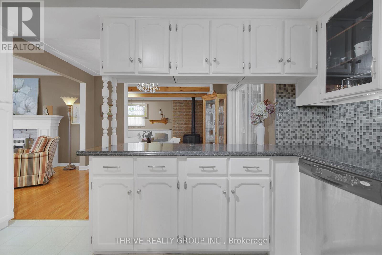 194 Chestnut Street, St. Thomas, Ontario  N5R 2B4 - Photo 16 - X12137847