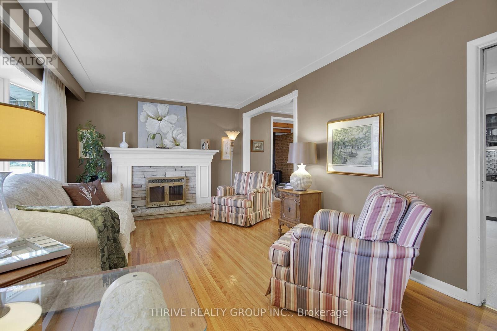 Photo 8 of 49 for 194 Chestnut Street