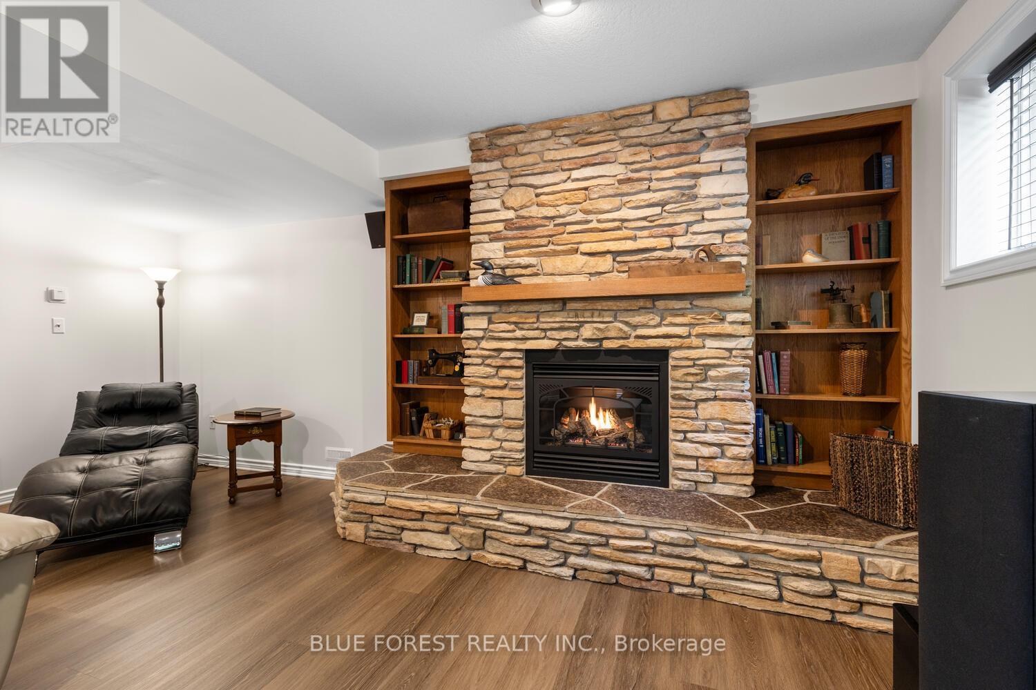 35 Exmouth Drive, London East, Ontario  N5V 4V1 - Photo 34 - X12137895