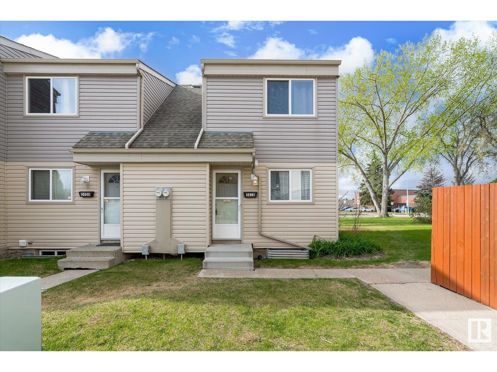Property at 5610 148 ST NW image 2