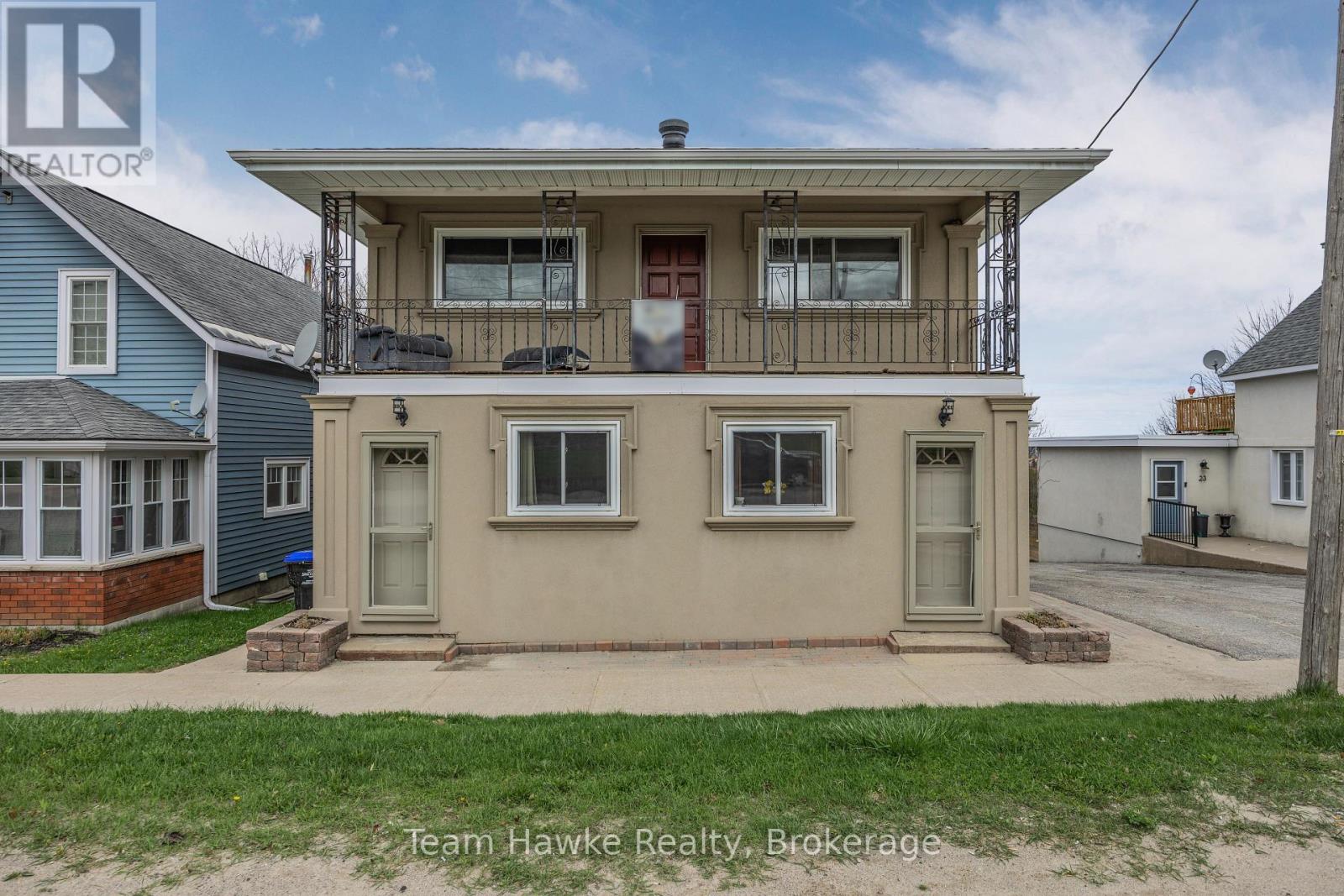 Property at 25 ROBERT STREET W image 2