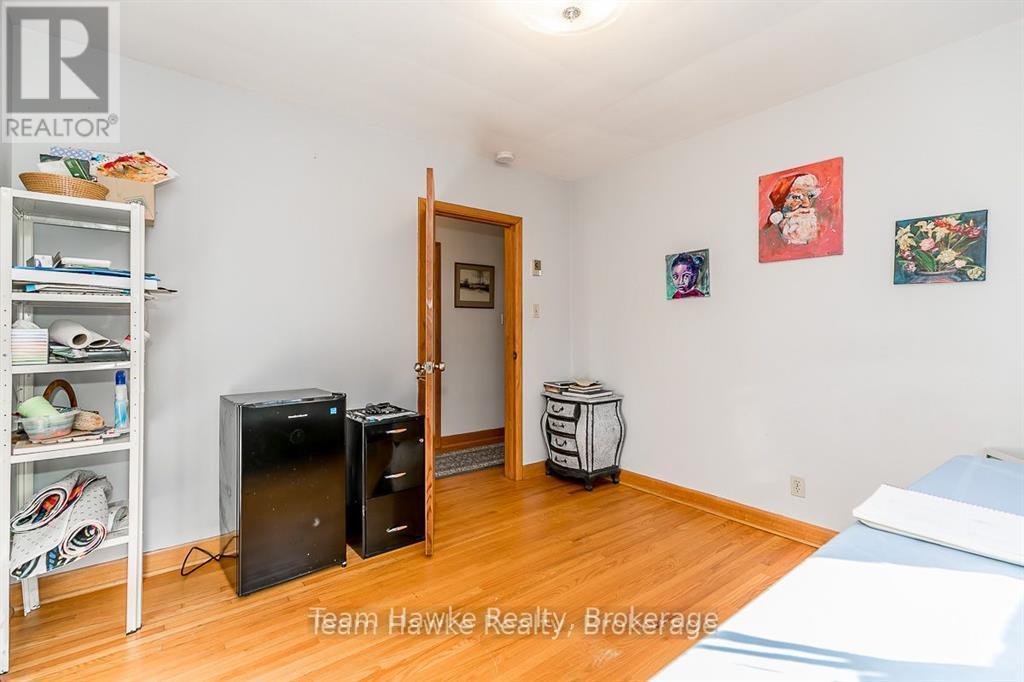 25 Robert Street W, Penetanguishene, Ontario  L9M 1N5 - Photo 29 - S12137876