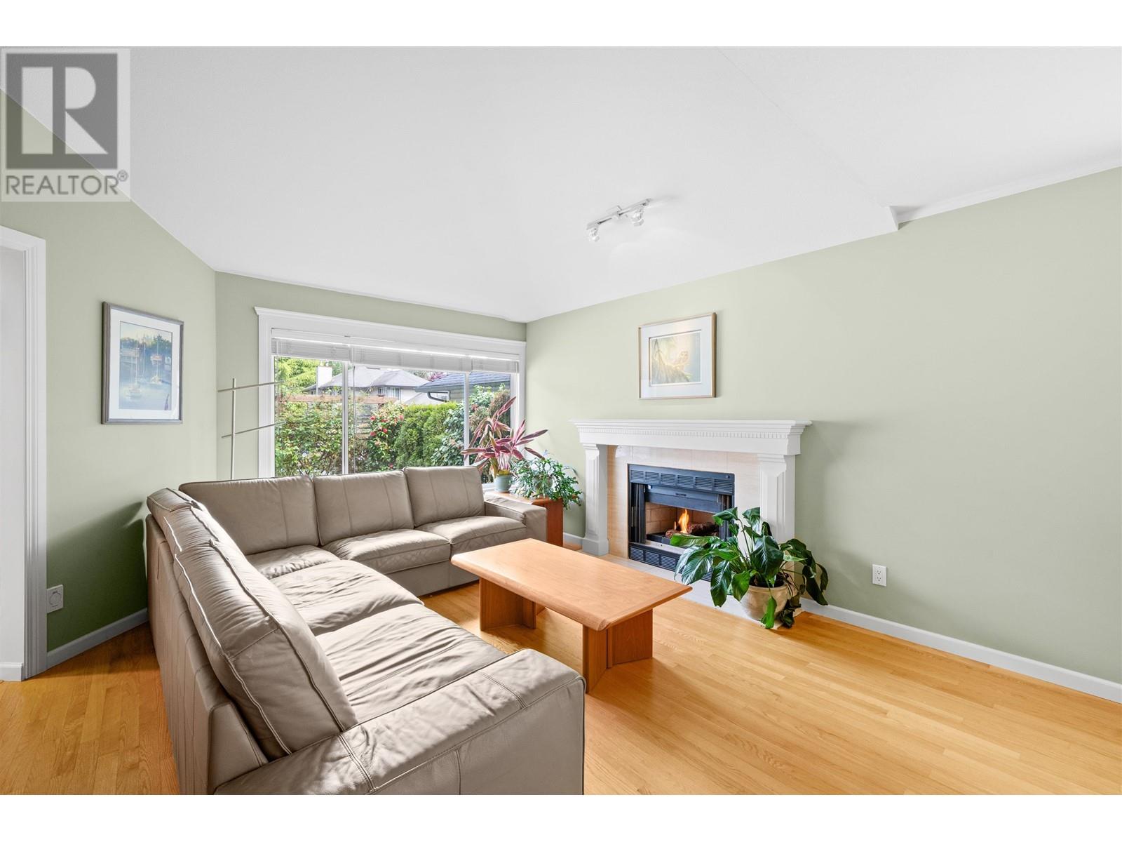 4007 Shone Road, North Vancouver, British Columbia  V7G 2N2 - Photo 8 - R3000825