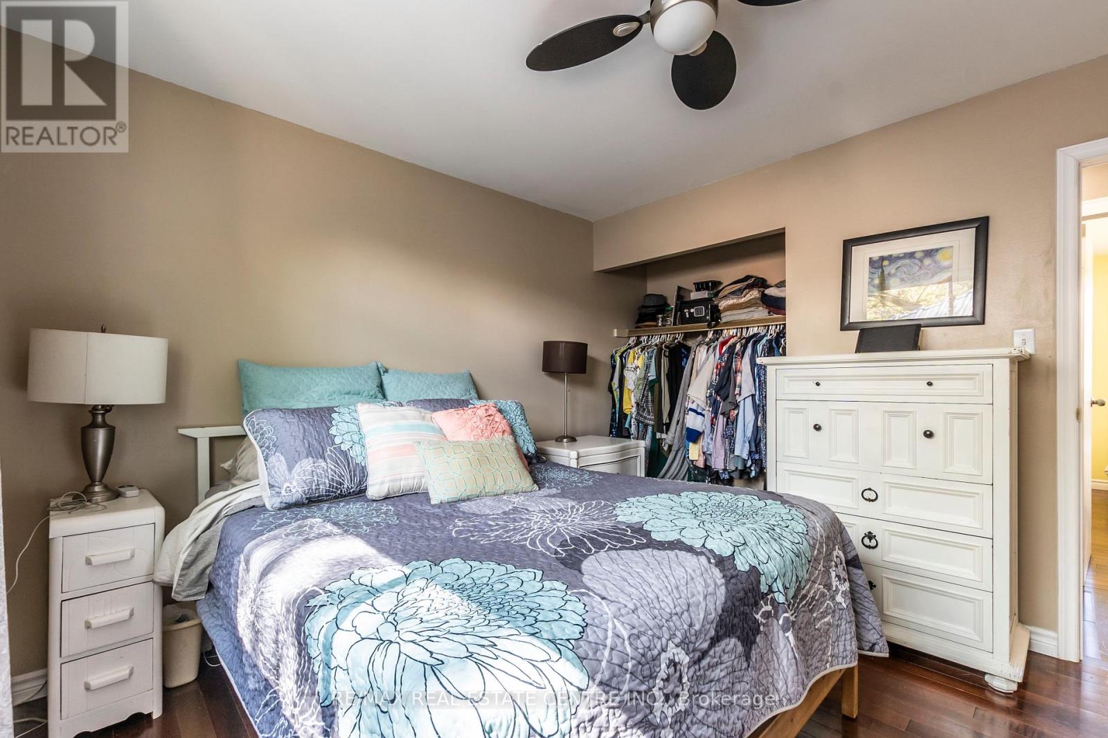 12 Cobblehill Road, Halton Hills, Ontario  L7J 1N9 - Photo 14 - W12134481