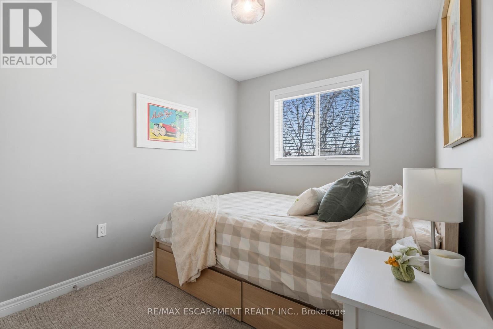 19 - 122 Dundas Street E, Hamilton, Ontario  L9H 7N3 - Photo 21 - X12076169