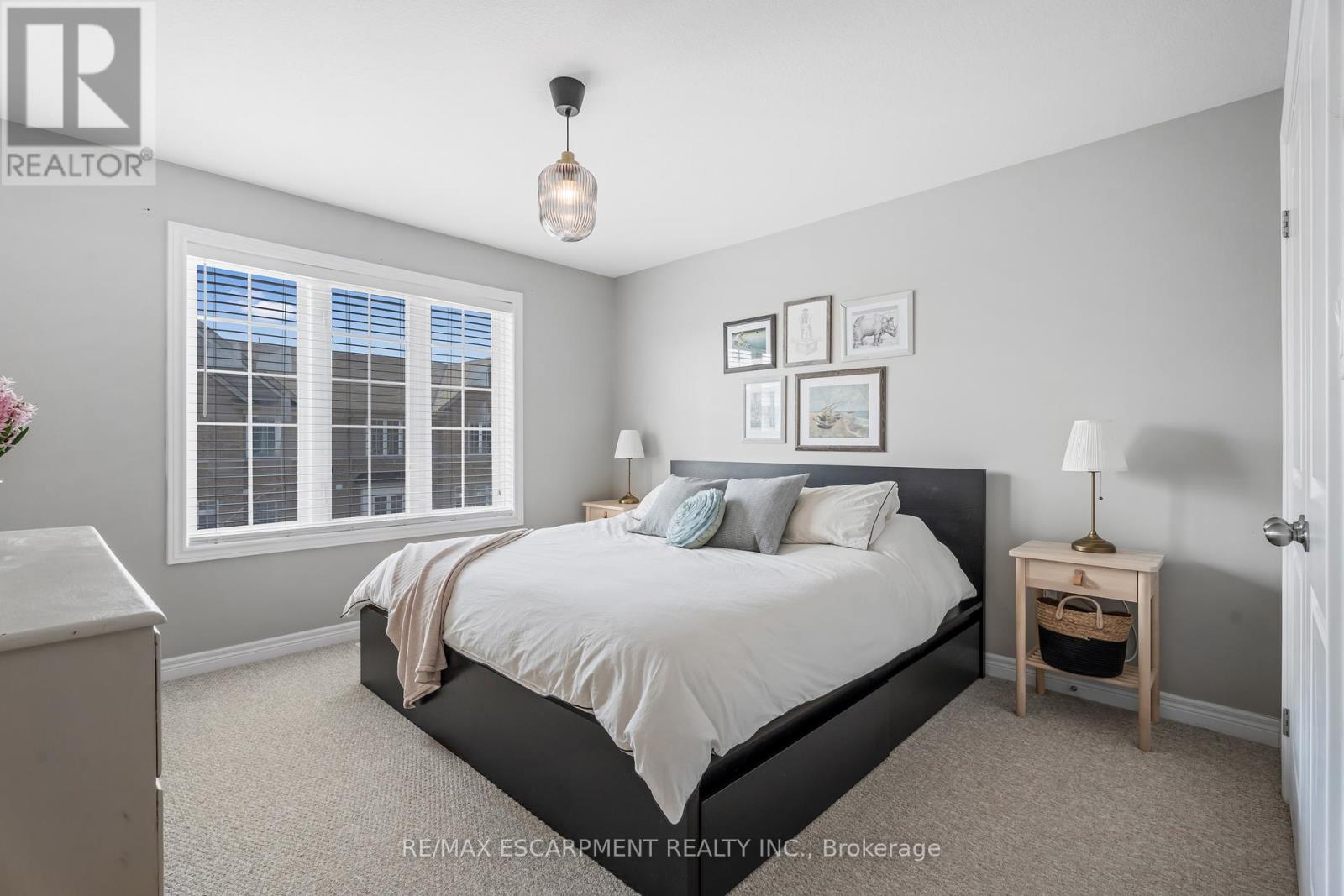 19 - 122 Dundas Street E, Hamilton, Ontario  L9H 7N3 - Photo 18 - X12076169
