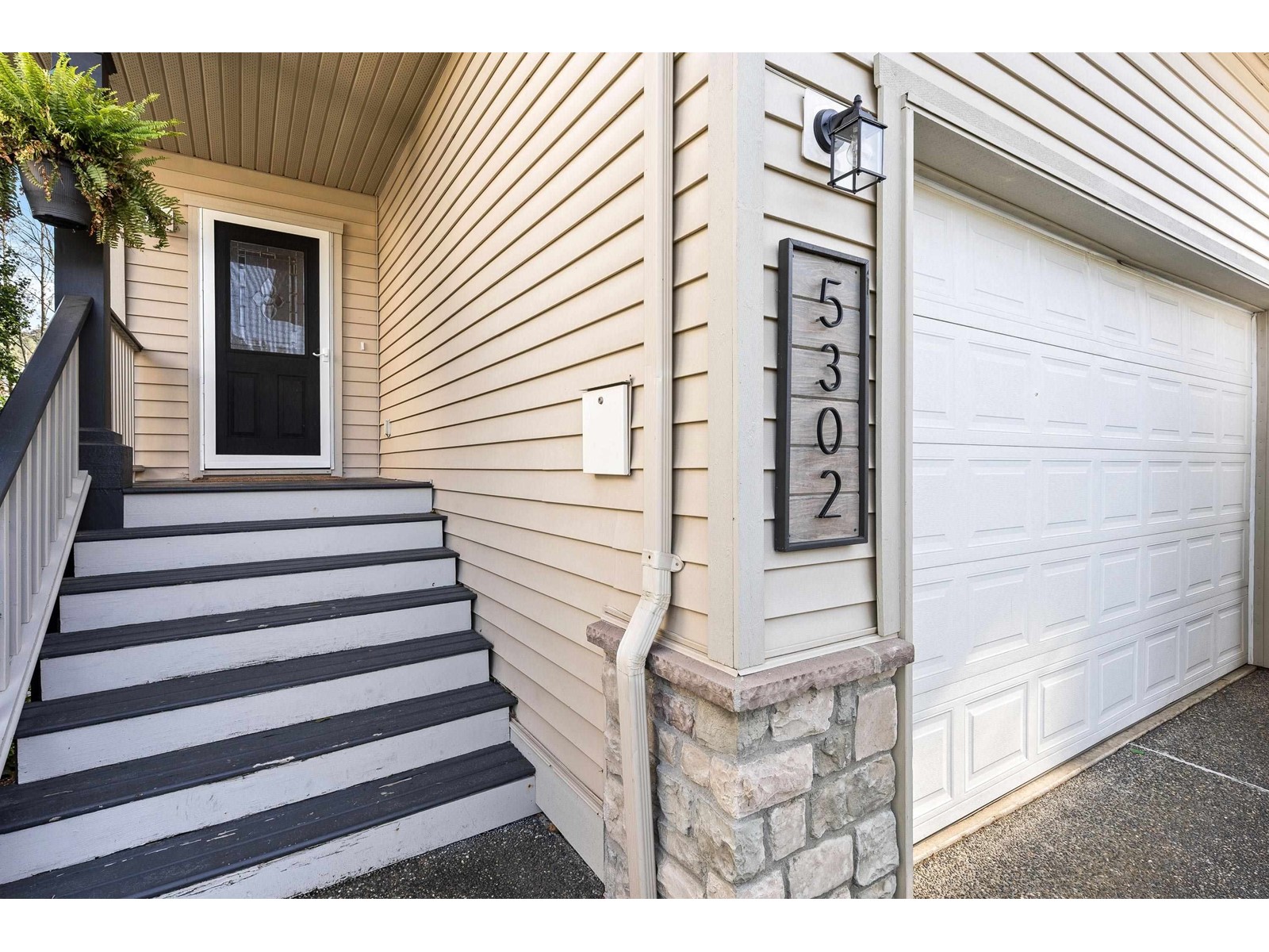 5302 Teskey Road, Promontory, Chilliwack, British Columbia  V2R 5P8 - Photo 2 - R3000775