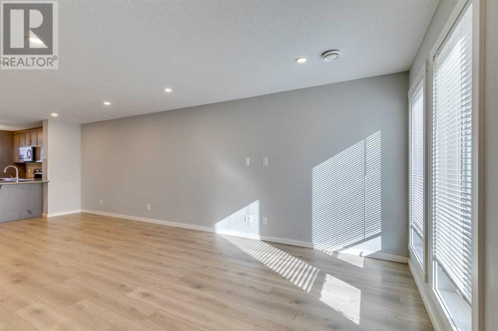 420, 19500 37 Street Se, Calgary, Alberta  T3M 2W9 - Photo 5 - A2200849