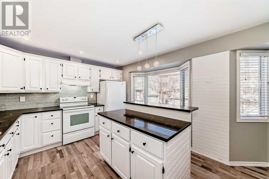 Property at 173 Glamis Terrace SW image 5