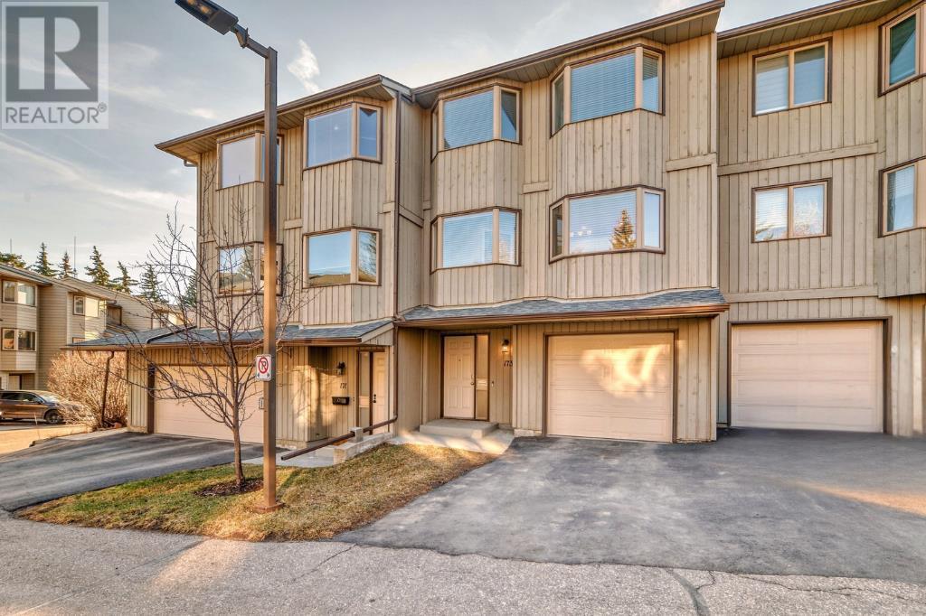 Property at 173 Glamis Terrace SW image 1
