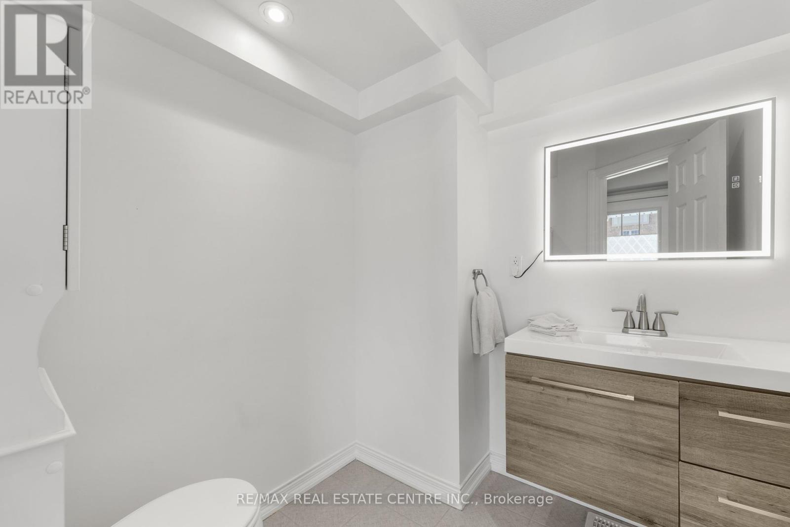 17 Devineridge Avenue, Ajax, Ontario  L1Z 0T1 - Photo 27 - E12137156