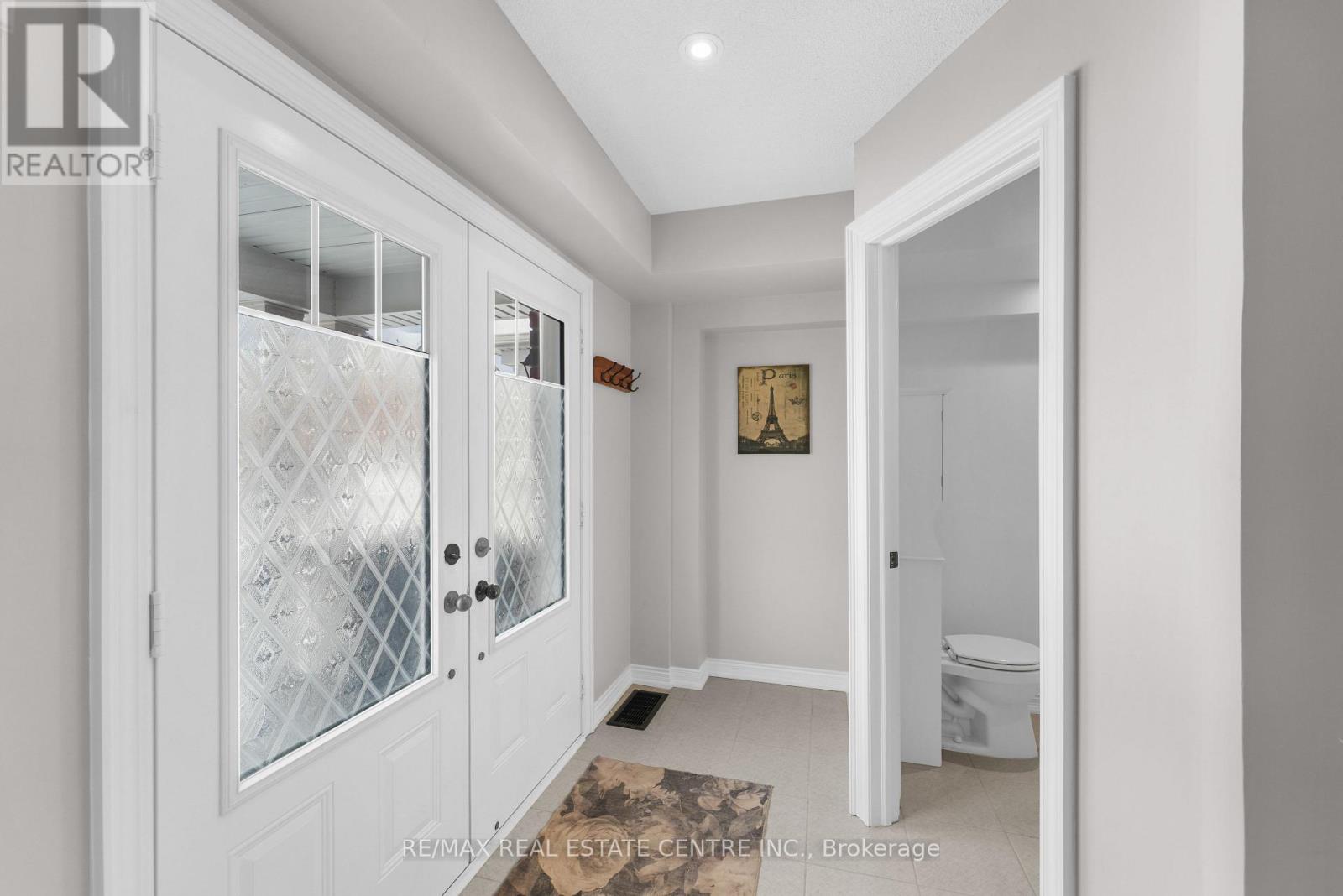 Property at 17 DEVINERIDGE AVENUE image 3