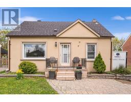 17 HAYMARKET ROAD, Toronto, Ontario