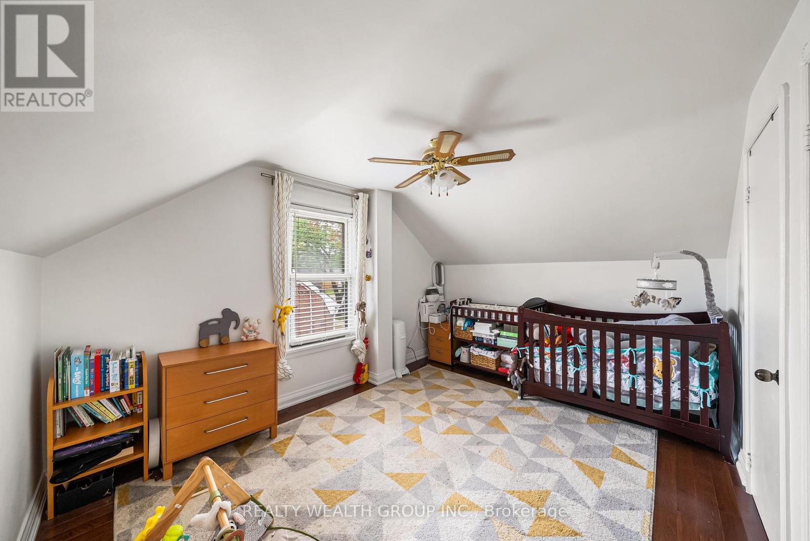 17 Haymarket Road, Toronto, Ontario  M3L 1H3 - Photo 14 - W12137455