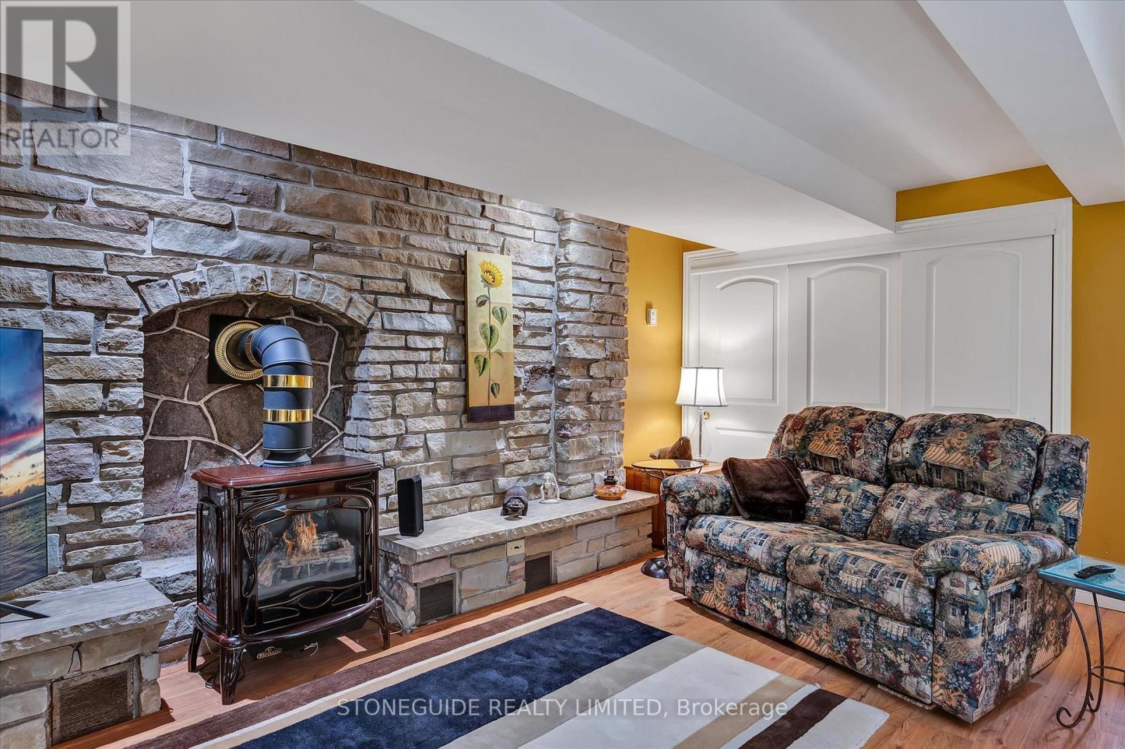 165 Edinburgh Street, Peterborough Central, Ontario  K9H 3E3 - Photo 21 - X12040062