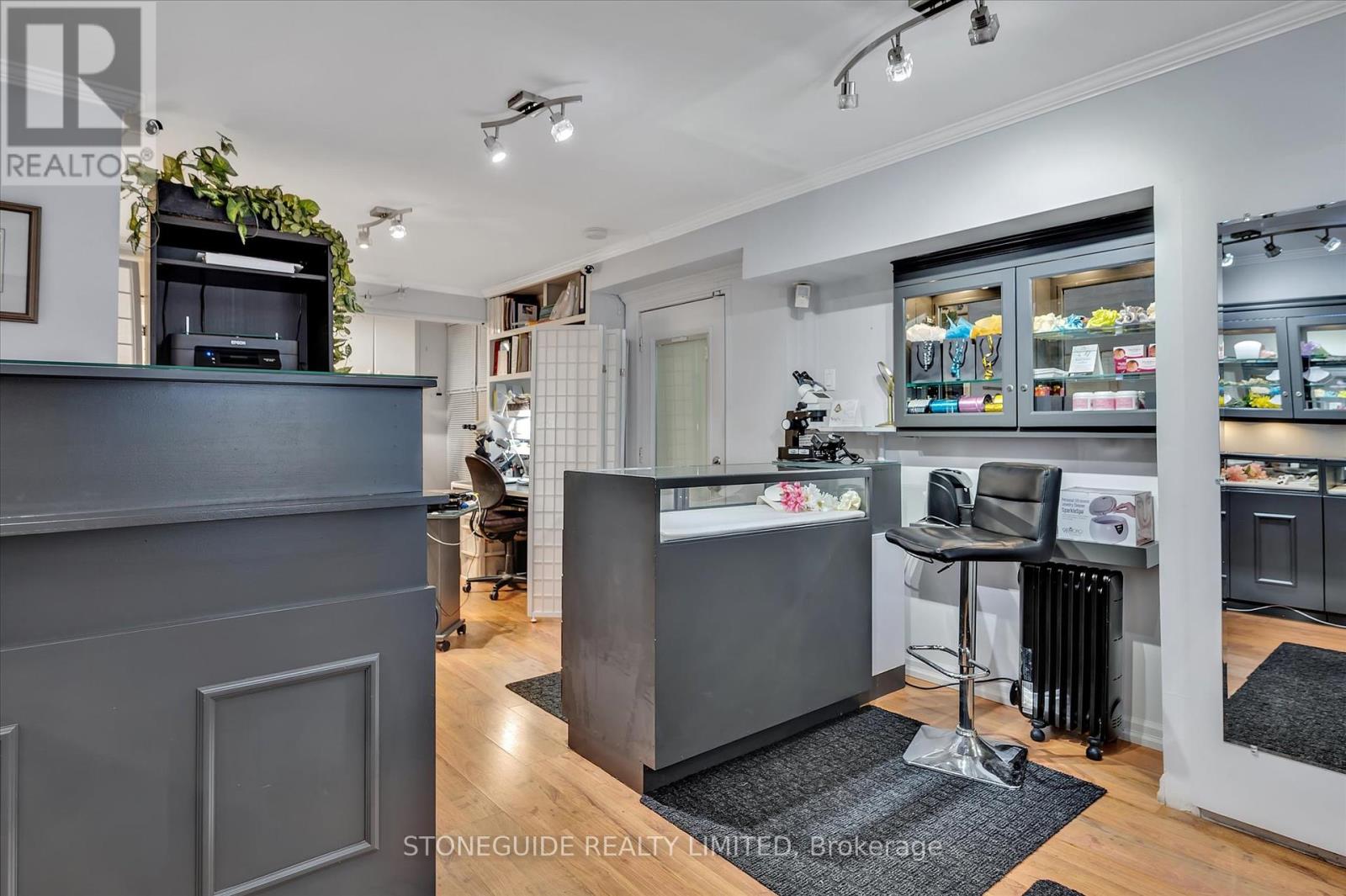 165 Edinburgh Street, Peterborough Central, Ontario  K9H 3E3 - Photo 25 - X12040062