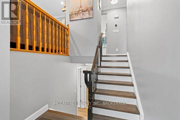 Property at 105 DAUPHIN AVENUE image 3