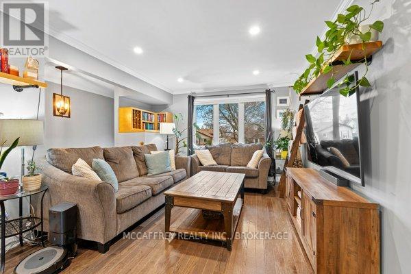Property at 105 DAUPHIN AVENUE image 5