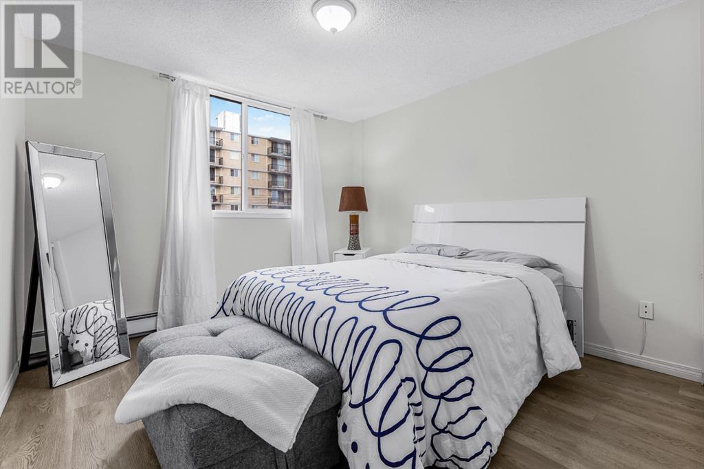 Property at 305, 1236 15 Avenue SW image 3