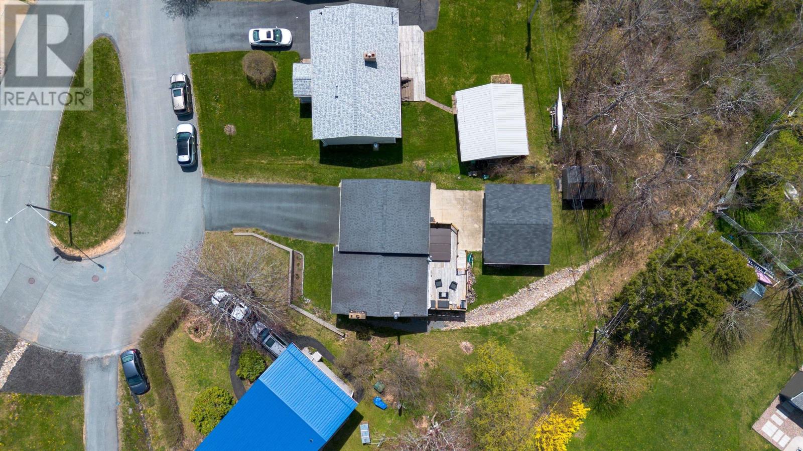 Property at 106 Belleshire Drive image 4