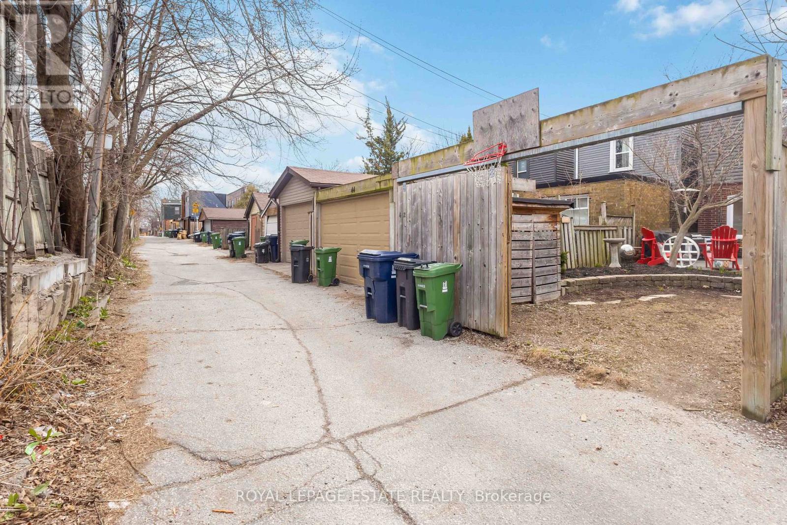 42 Chatham Avenue, Toronto, Ontario  M4J 1K6 - Photo 36 - E12137752