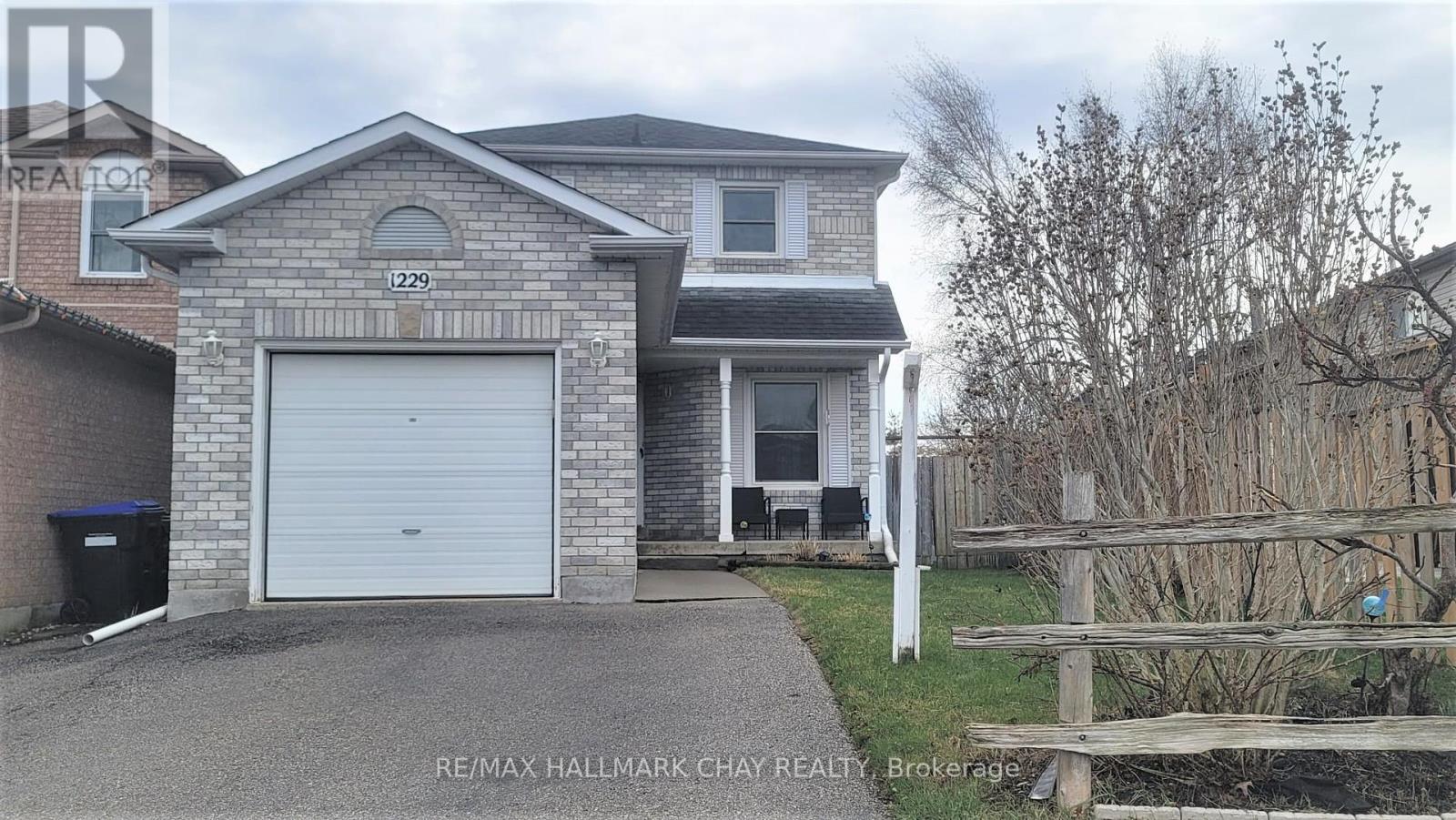 1229 Benson Street, Innisfil, Ontario  L9S 1Y5 - Photo 2 - N12137693